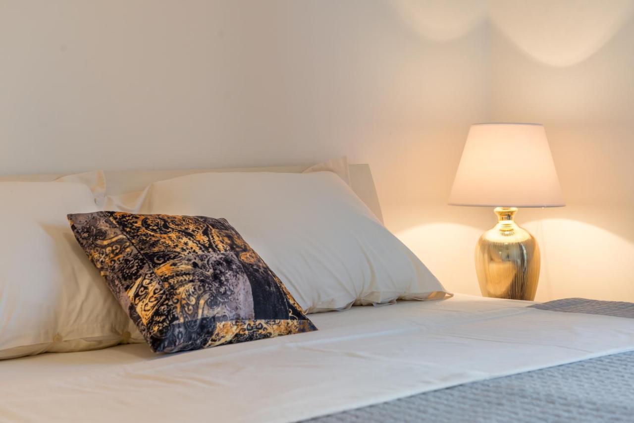 Joy 1 Apartment 诺瓦利娅 外观 照片